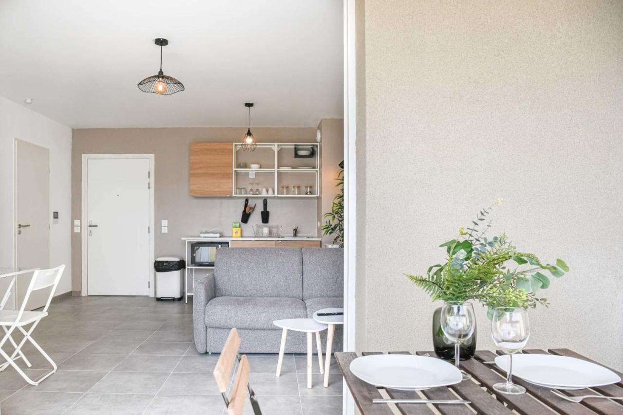 Appart Avec Terrasse Et Parking A 2 Min Du Metro Marsylia Zewnętrze zdjęcie